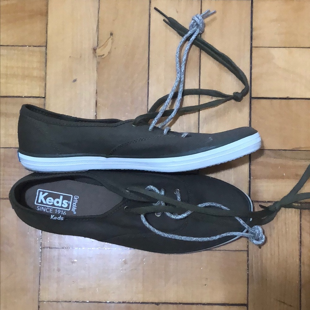 KEDS - Picture 2 of 2